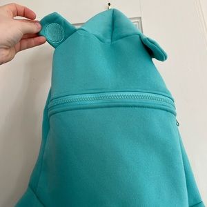 Weird fun sweatshirt never worn